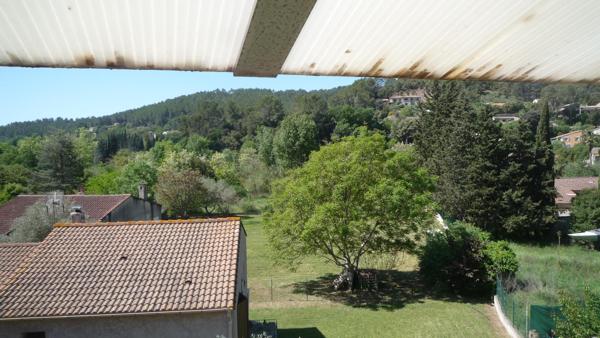 Maison de 113 m² à rénover sur un terrain de 436 m²