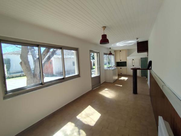 maison individuelle plein pied, garage, cave, terrain
