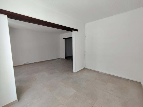 maison individuelle plein pied, garage, cave, terrain