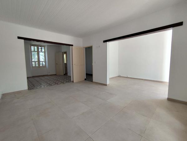 maison individuelle plein pied, garage, cave, terrain