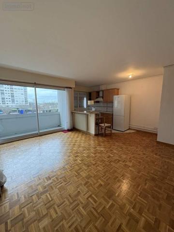 Appartement à vendre à Tours dans l'Indre-et-Loire (37000), ref : 005/2054   
TOURS Centre - Av. de Grammont