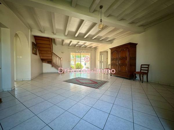 Maison à vendre 6 pièces de 211 m²