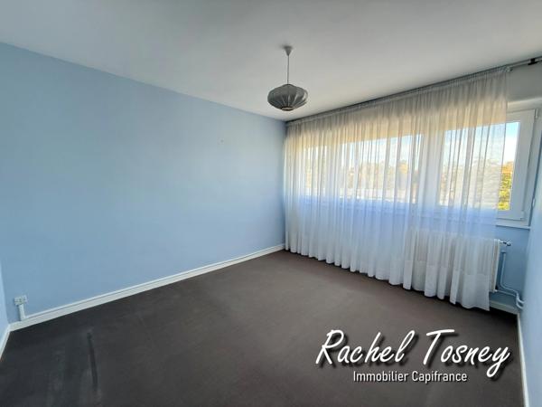 Appartement à vendre T5 MONTBELIARD (25), avec BALCON et GARAGE !