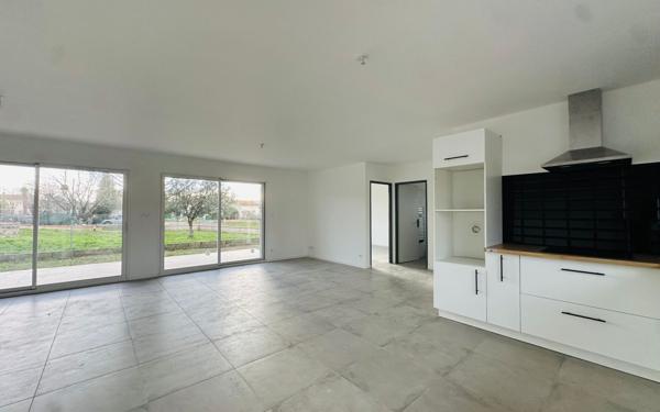 Maison à louer    4 pièces • 120 m2 Longages