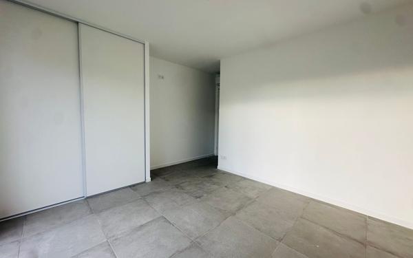 Maison à louer    4 pièces • 120 m2 Longages