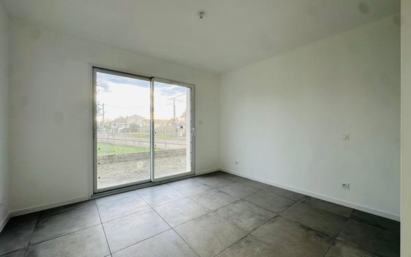 Maison à louer    4 pièces • 120 m2 Longages