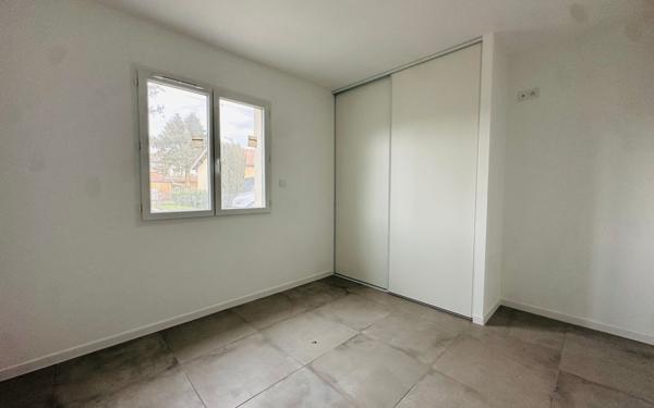 Maison à louer    4 pièces • 120 m2 Longages