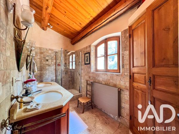 Maison à vendre 5 pièces 180 m² Hyères