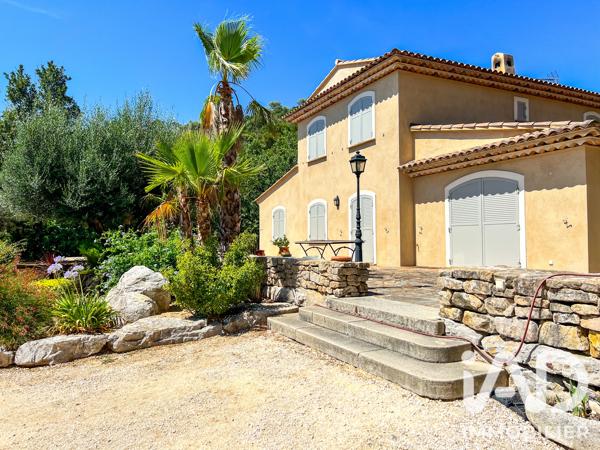 Maison à vendre 5 pièces 180 m² Hyères