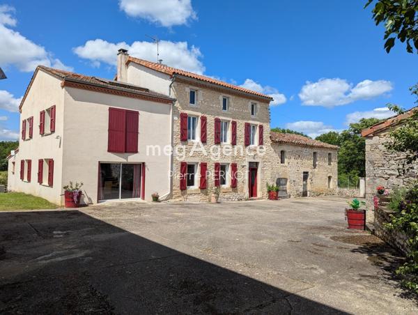 Maison à VILLENEUVE-SUR-VERE, 81130 - 7 pièces 207m²