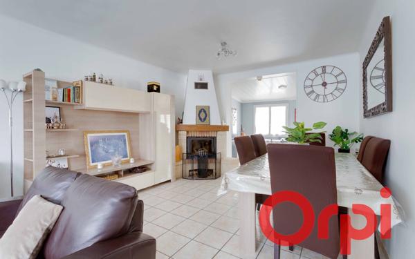 Maison à vendre    5 pièces • 90 m2 Le Blanc-Mesnil