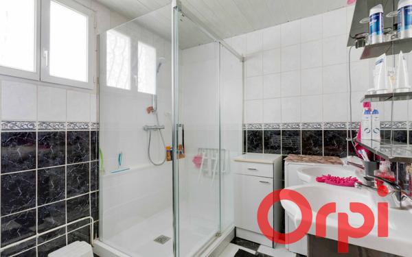 Maison à vendre    5 pièces • 90 m2 Le Blanc-Mesnil