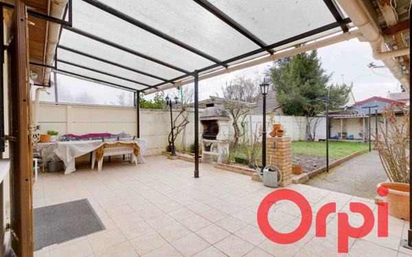 Maison à vendre    5 pièces • 90 m2 Le Blanc-Mesnil