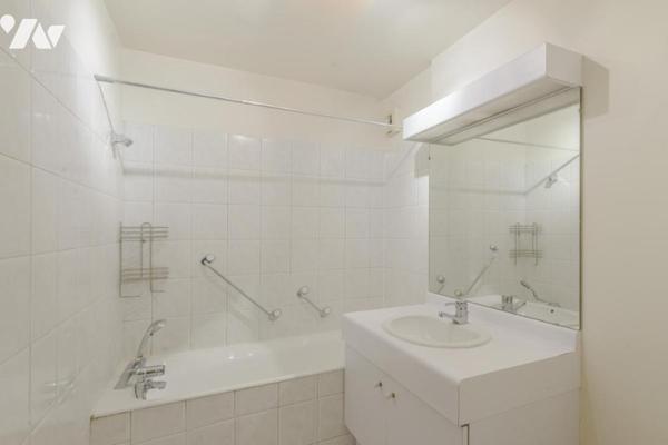 Appartement cave parking 75018