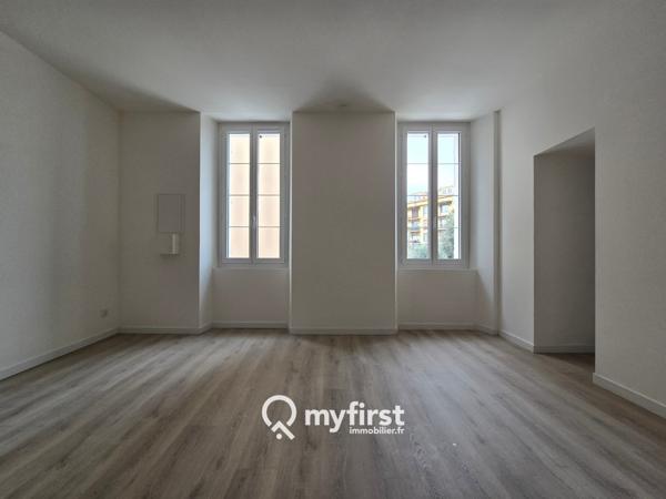 Toulon (83200) Charmant appartement sur Valbourdin