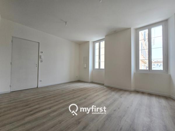 Toulon (83200) Charmant appartement sur Valbourdin