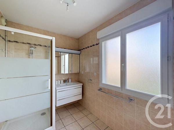 Appartement F4 à vendre  3 pièces - 79,09 m 2   CORBAS  - 69