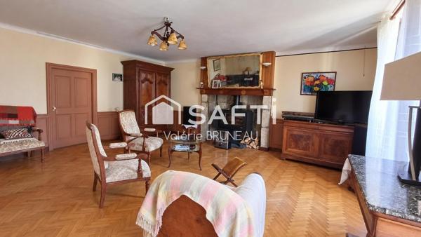 Rare à Vabre – 250 m², dépendance et près de 3 000 m² de terrain
