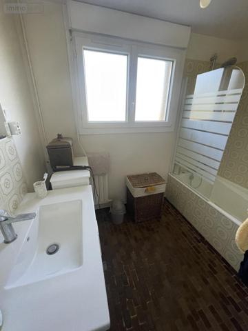 Maison à vendre à Yvré-l'Évêque dans la Sarthe (72530), ref : 72009-1331