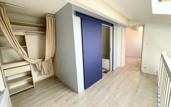 Appartement à louer    3 pièces • 6 961 m2 Toulouse