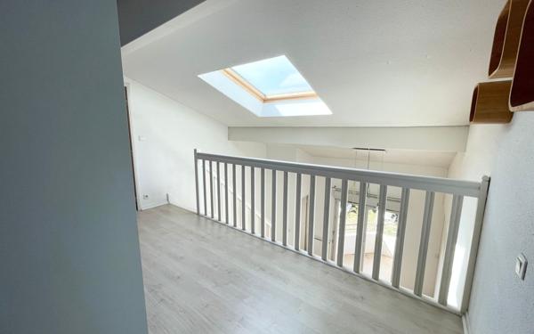 Appartement à louer    3 pièces • 6 961 m2 Toulouse