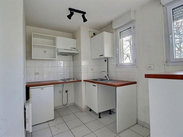 Appartement T3 54m² avec terrasse et parking - Résidence sécurisée Avignon extra-muros