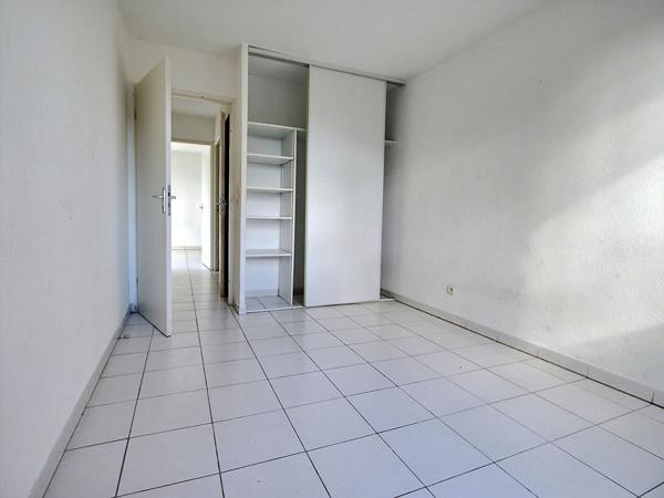 Appartement T3 54m² avec terrasse et parking - Résidence sécurisée Avignon extra-muros