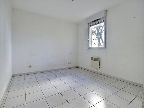Appartement T3 54m² avec terrasse et parking - Résidence sécurisée Avignon extra-muros