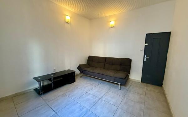 Appartement à vendre    2 pièces • 32 m2 Vauvert