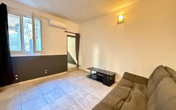 Appartement à vendre    2 pièces • 32 m2 Vauvert