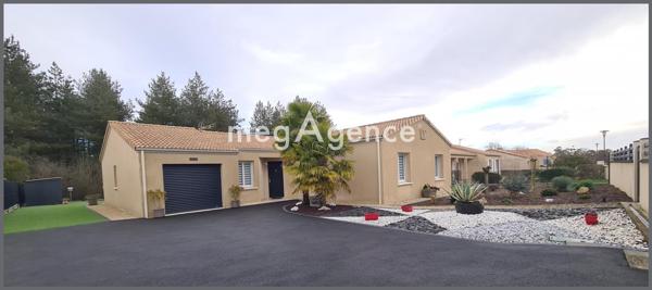 Maison à Bressuire, 79300 - 8 pièces 101m²