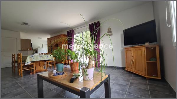 Maison à Bressuire, 79300 - 8 pièces 101m²