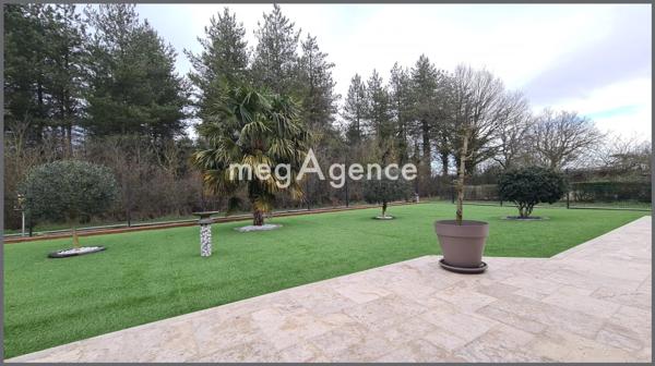 Maison à Bressuire, 79300 - 8 pièces 101m²