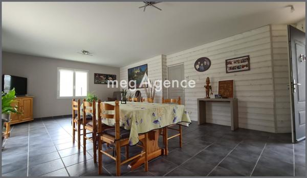 Maison à Bressuire, 79300 - 8 pièces 101m²