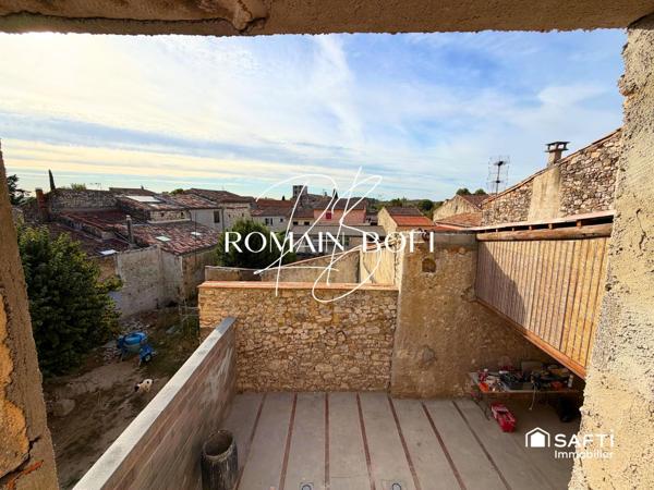 Maison 4 pièces de 143m2 avec terrasse extérieure garage et cave
