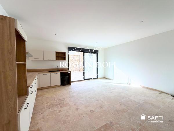 Maison 4 pièces de 143m2 avec terrasse extérieure garage et cave
