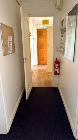 BUREAUX 80 M²