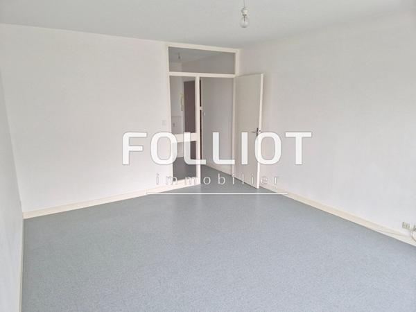 A LOUER Appartement 50000 Saint-Lô PROCHE COMMERCES 1 chambre 50 m2