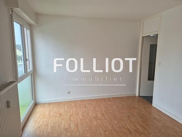 A LOUER Appartement 50000 Saint-Lô PROCHE COMMERCES 1 chambre 50 m2
