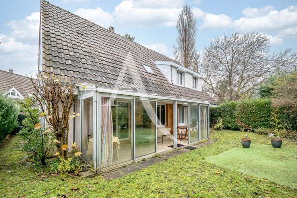 MAISON FAMILIALE sur terrain de 550 m2!!!