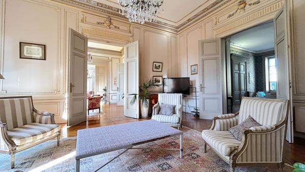 À vendre : Hôtel particulier d'exception du 18 ème siècles - Coeur historique d'Agen , Agen À vendre : Hôtel particulier d'exception du 18 ème siècles - Coeur historique d'Agen , Agen