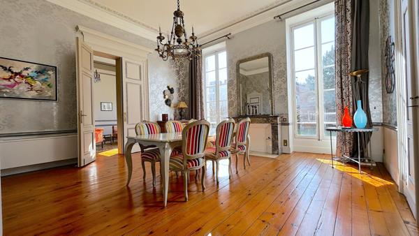 À vendre : Hôtel particulier d'exception du 18 ème siècles - Coeur historique d'Agen , Agen À vendre : Hôtel particulier d'exception du 18 ème siècles - Coeur historique d'Agen , Agen
