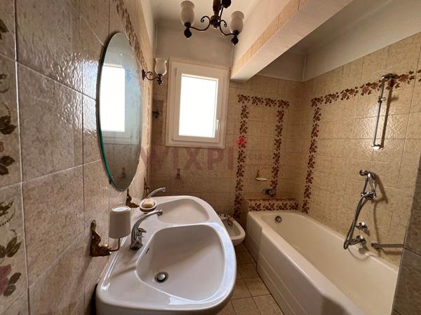 Maison avec fort potentiel à Chasse-sur-Rhône ? 80 m² sur 651 m² de terrain , Chasse sur rhone Maison avec fort potentiel à Chasse-sur-Rhône ? 80 m² sur 651 m² de terrain , Chasse sur rhone