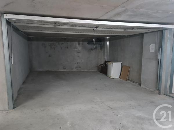 Parking à vendre  23 m2 ANTIBES - 06