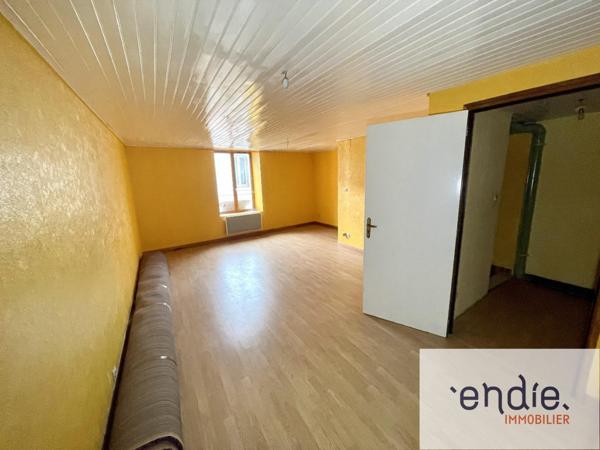 immeuble de 7 pièces de 179m² à Bourbonne Les Bains