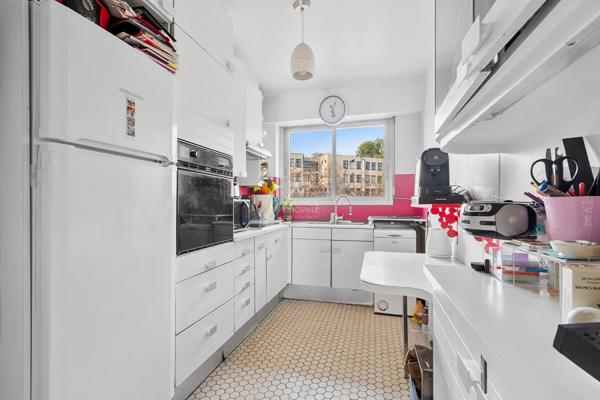 Splendide appartement 5 pièces à vendre au coeur du quartier prisé Saint-Wandrille, LE PECQ 530 000 € **  - Référence  18328