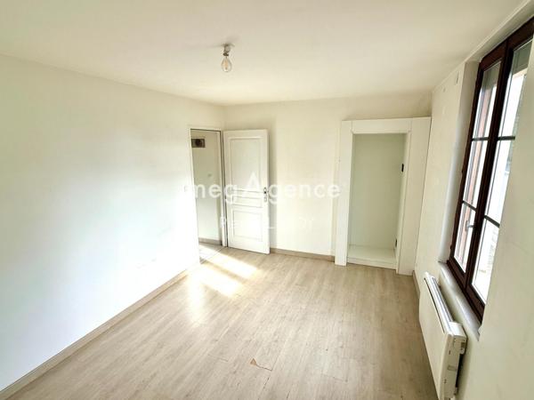 Maison à VERNANTES, 49390 - 4 pièces 94m²