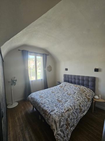 MAISON DE CARACTERE AVEC PISCINE