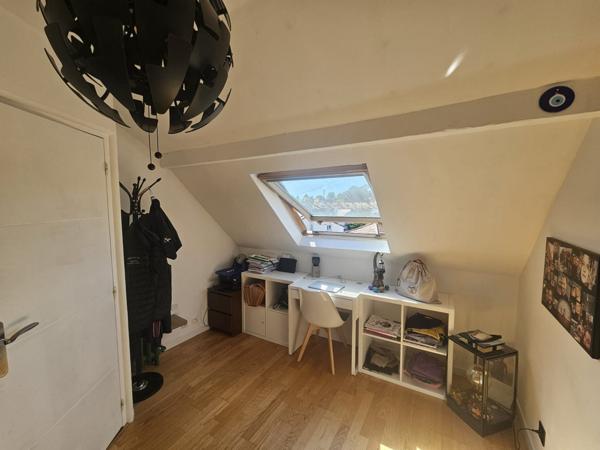 MAISON DE CARACTERE AVEC PISCINE