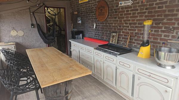 MAISON DE CARACTERE AVEC PISCINE